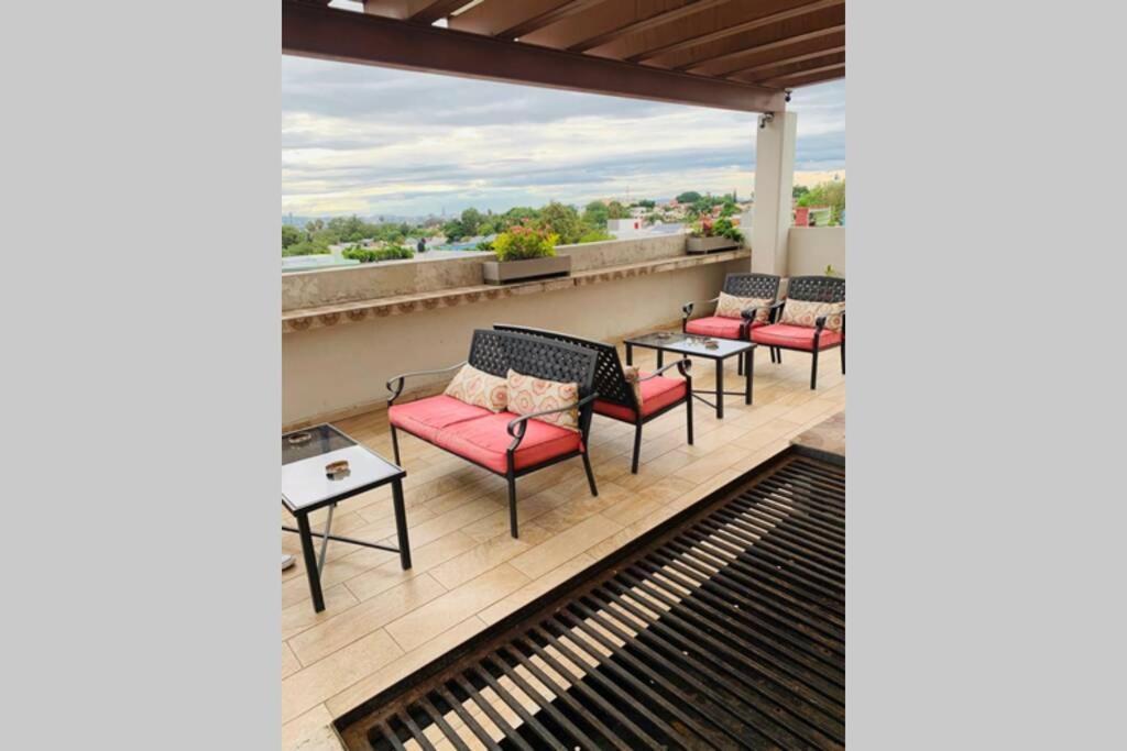 Sunrise Apartment กัวดาลาฮารา ภายนอก รูปภาพ